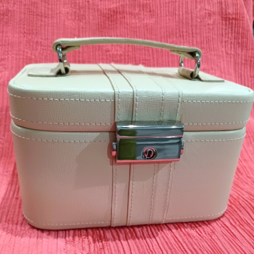 Pottery Barn Travel Jewelry Case